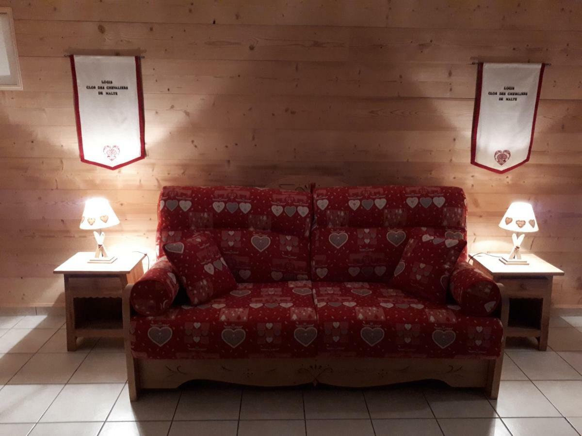 Logis Du Clos Des Chevaliers De Malte Apartman Aiguebelle Kültér fotó