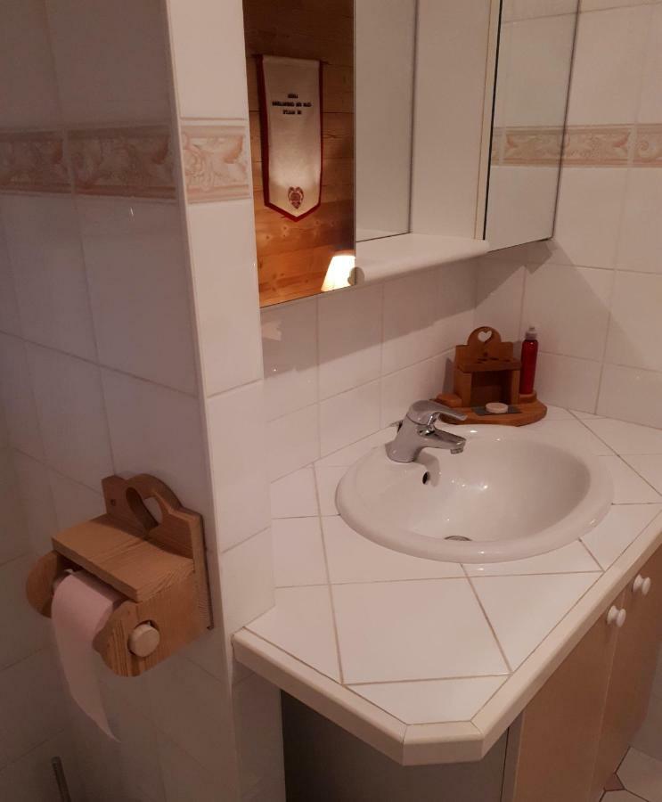 Logis Du Clos Des Chevaliers De Malte Apartman Aiguebelle Kültér fotó